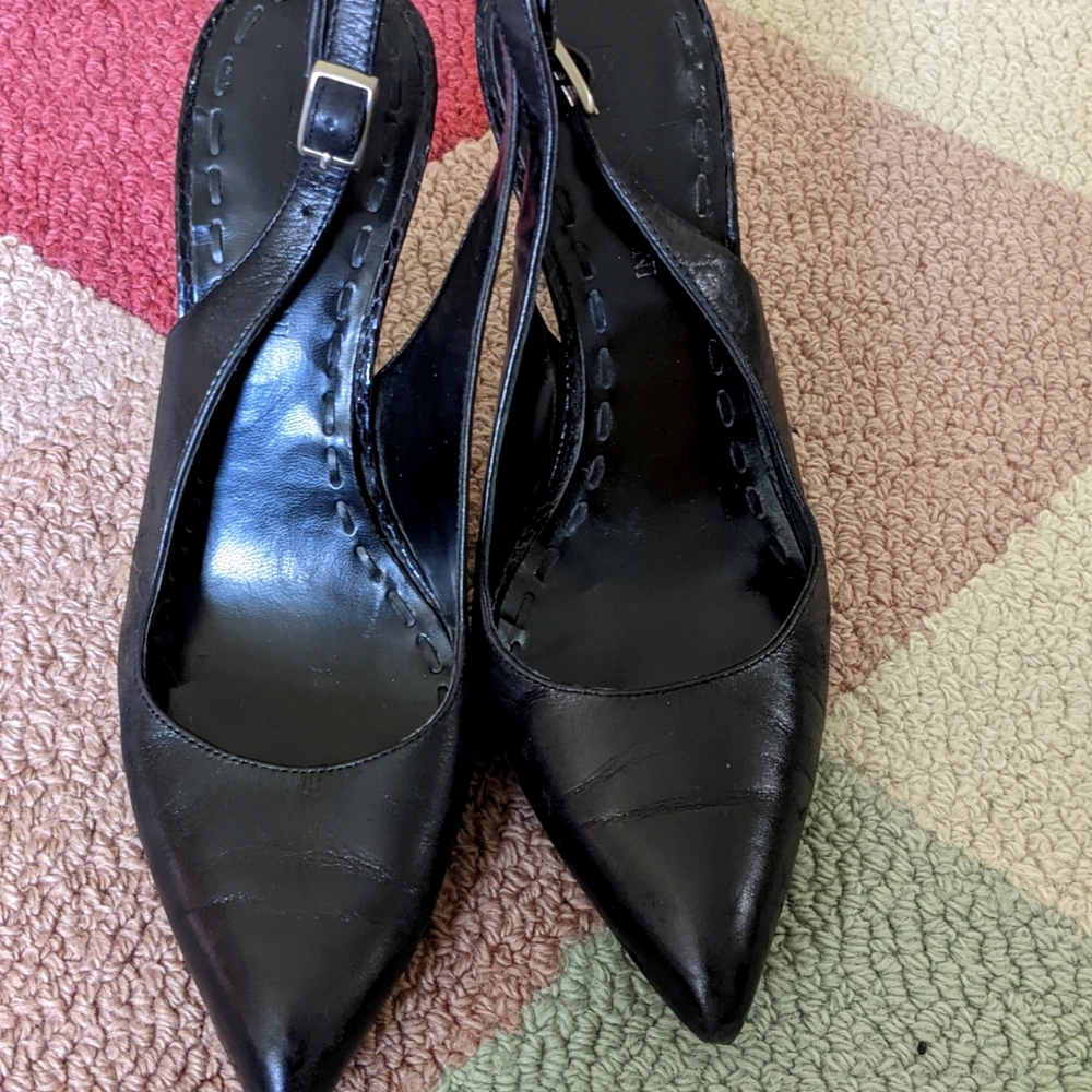 Enzo Angioloni Black pumps
